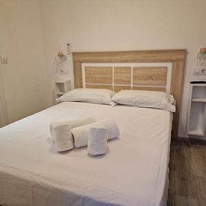 Privé Appartement met Drie Slaapkamers